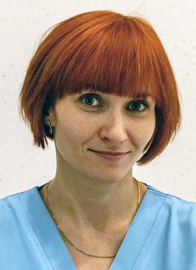 Portrait_Ela-Bak_400x549px_2